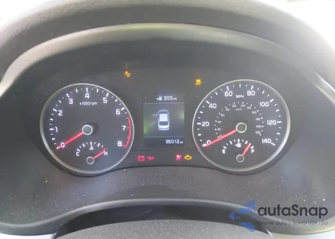 2020 Kia Rio S z USA, uszkodzony, nr VIN 3KPA24AD1LE336193